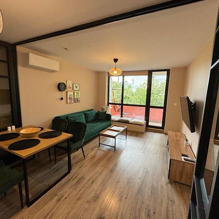 Lovely 1 Bedroom Apartment In The Heart Of Varna Exteriér fotografie
